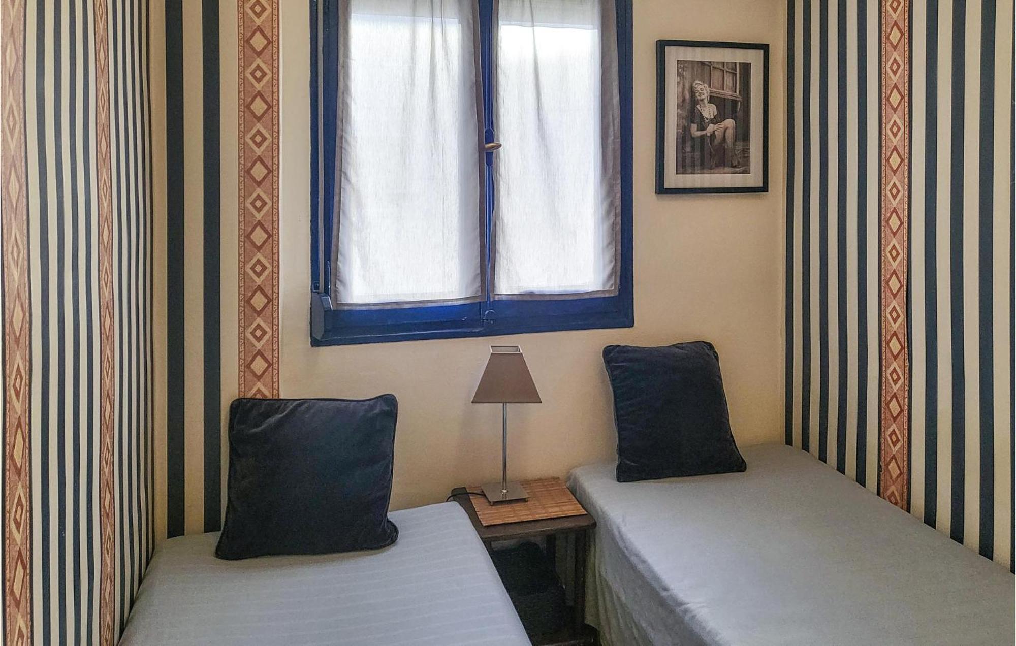 2 Bedroom Cozy Apartment In 坎佩略 外观 照片